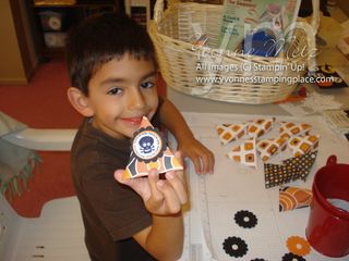 Halloween treat favors 1